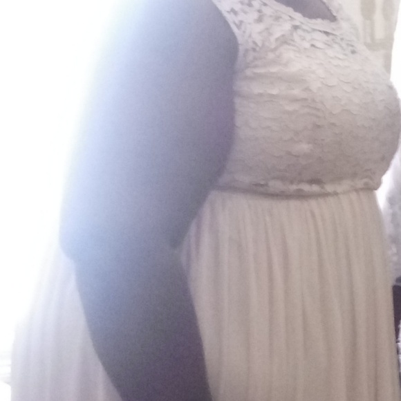 David bridal size 24 champagne colored gown - Picture 8 of 8